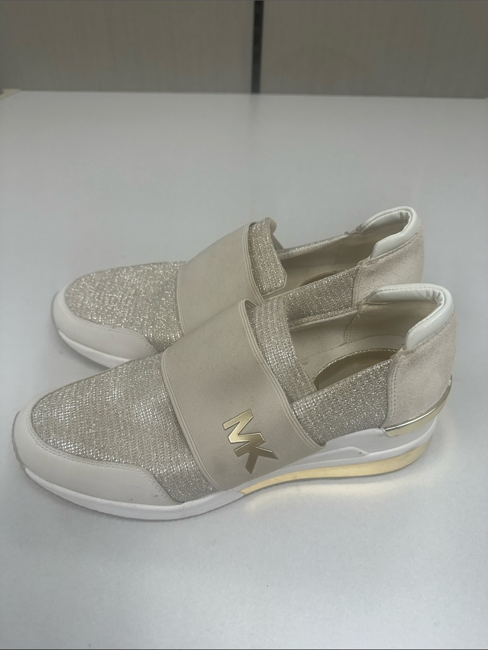 MICHAEL KORS Women’s Size 10 Felix wedge champagne gold slip on fashion sneakers - Picture 2 of 9